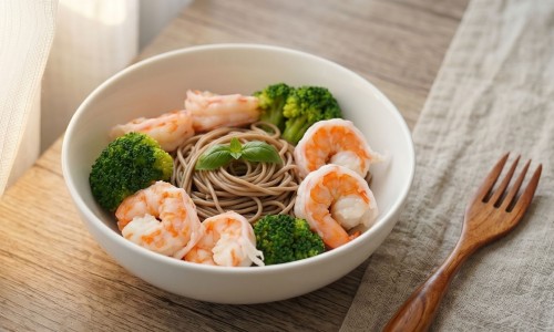 低GI清爽提案:和風鮮蝦蕎麥拌麵